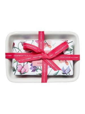 Heathcote & Ivory Sweet Pea & Honeysuckle Scented Soap In Dish